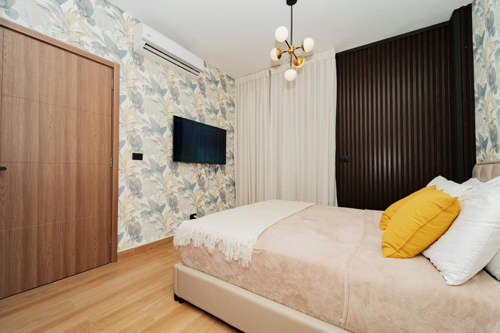 Apartment Downtown Park 1 Bedroom B-300
