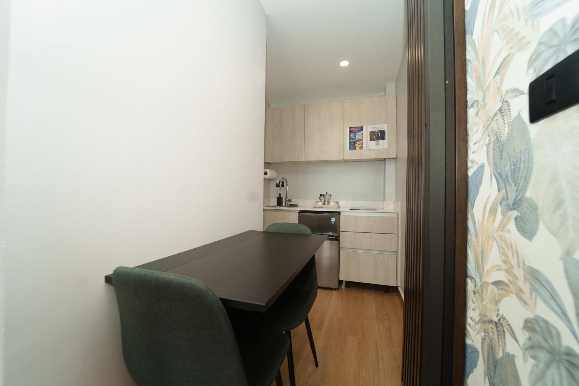Apartment Downtown Park 1 Bedroom B-300